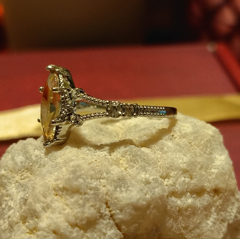 November Birthstone Ring - Picture 4 of 5